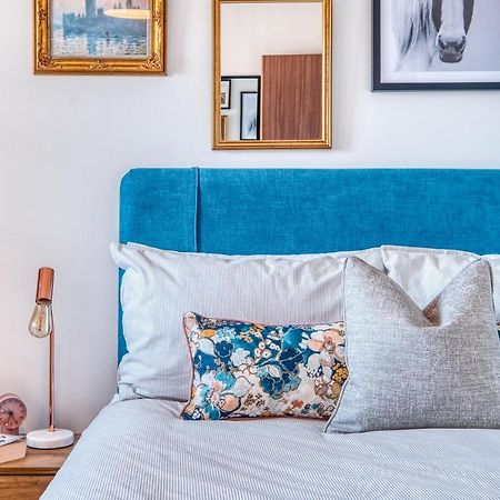 Gorgeous 1-Bed City Apartment, Sleeps 4 Вустер Экстерьер фото
